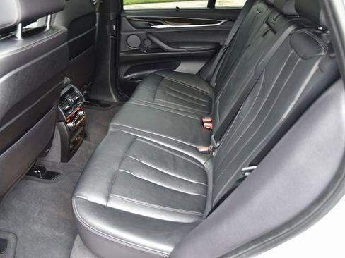 Used 2018 BMW X5 xDrive50i image 10