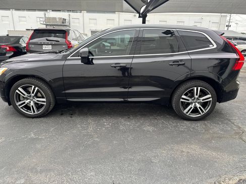 Used 2019 Volvo XC60 T6 Momentum w/ Advanced Package AWD/4WD image 8
