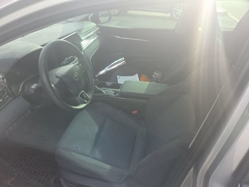 Used 2025 Toyota Camry LE w/ Convenience Package FWD image 9
