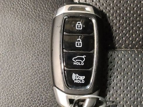 Used 2020 Hyundai Santa Fe SEL w/ Convenience + Premium Package image 32