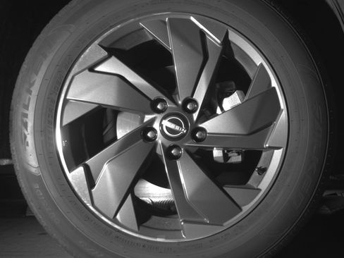 Used 2025 Nissan Rogue SV FWD image 22