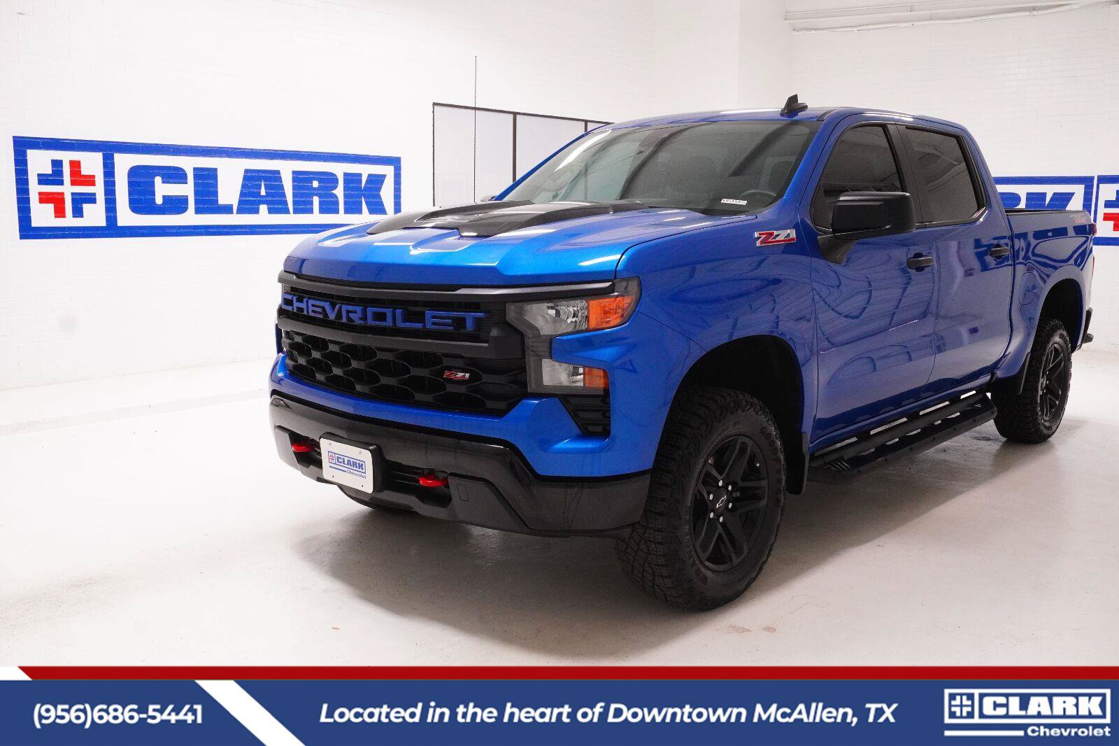 Used 2024 Chevrolet Silverado 1500 Custom Trail Boss AWD/4WD image 1