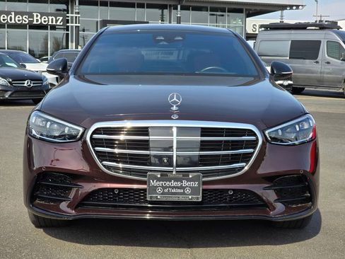 Certified 2022 Mercedes-Benz S 580 4MATIC Sedan w/ AMG Line Package image 8