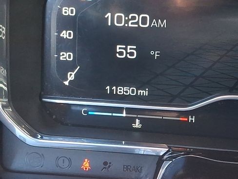 Used 2025 GMC Sierra 1500 Elevation image 21