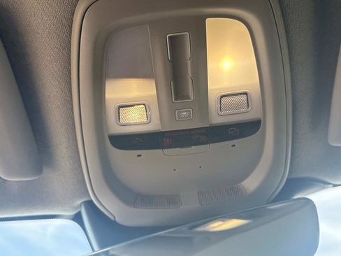 Certified 2024 Volvo XC40 B5 Plus w/ Climate Package image 26