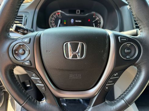 Used 2017 Honda Ridgeline RTL-T image 11