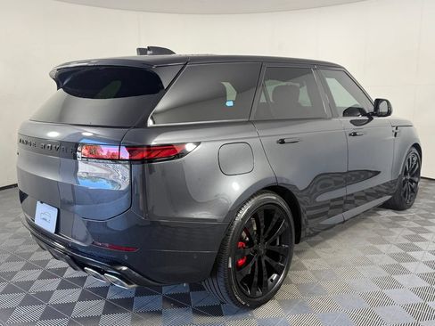 Used 2026 Land Rover Range Rover Sport Dynamic SE AWD/4WD image 8