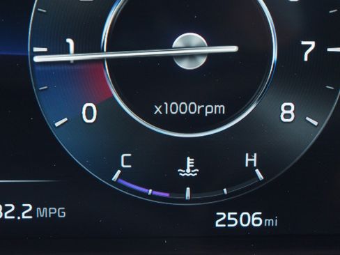 Used 2025 Kia Seltos SX w/ SX Sunroof Package image 31