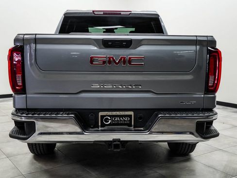 Used 2025 GMC Sierra 1500 SLT AWD/4WD image 14