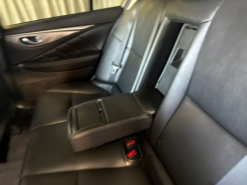 Used 2017 INFINITI Q50 2.0t w/ Moonroof Package AWD/4WD image 18