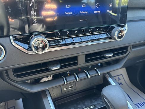 New 2026 Chevrolet Colorado Trail Boss AWD/4WD image 18