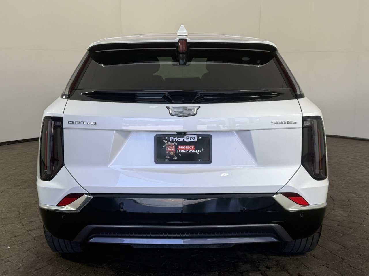 Used 2025 Cadillac Optiq Luxury 2 AWD/4WD image 6