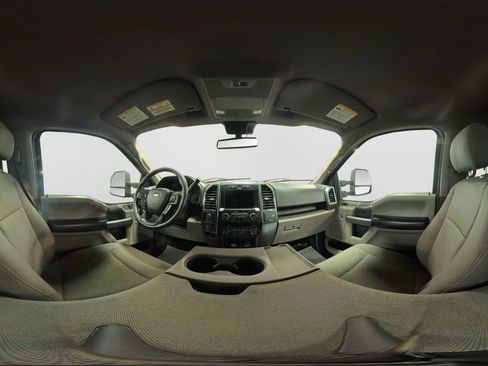 Used 2019 Ford F150 XLT w/ Equipment Group 302A Luxury AWD/4WD image 47