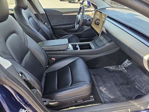 Used 2023 Tesla Model 3 Standard Range image 19
