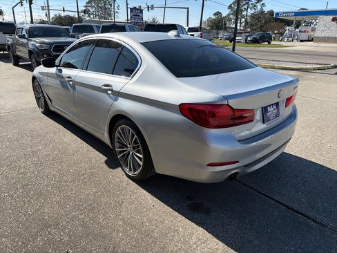 Used 2019 BMW 530i w/ Convenience Package image 6