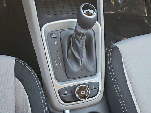 New 2026 Hyundai Venue SEL image 30