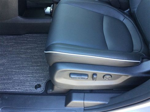 New 2026 Honda Odyssey Touring image 24