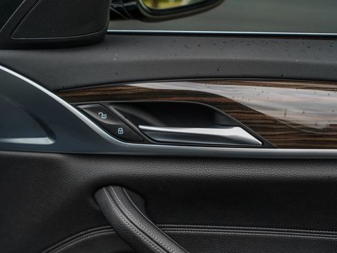 Used 2018 BMW 540i RWD image 24