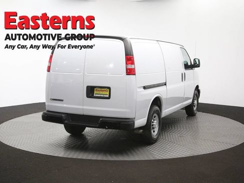 Used 2020 Chevrolet Express 3500 w/ Driver Convenience Package RWD image 37