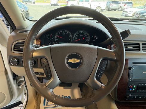 Used 2011 Chevrolet Suburban LTZ image 11