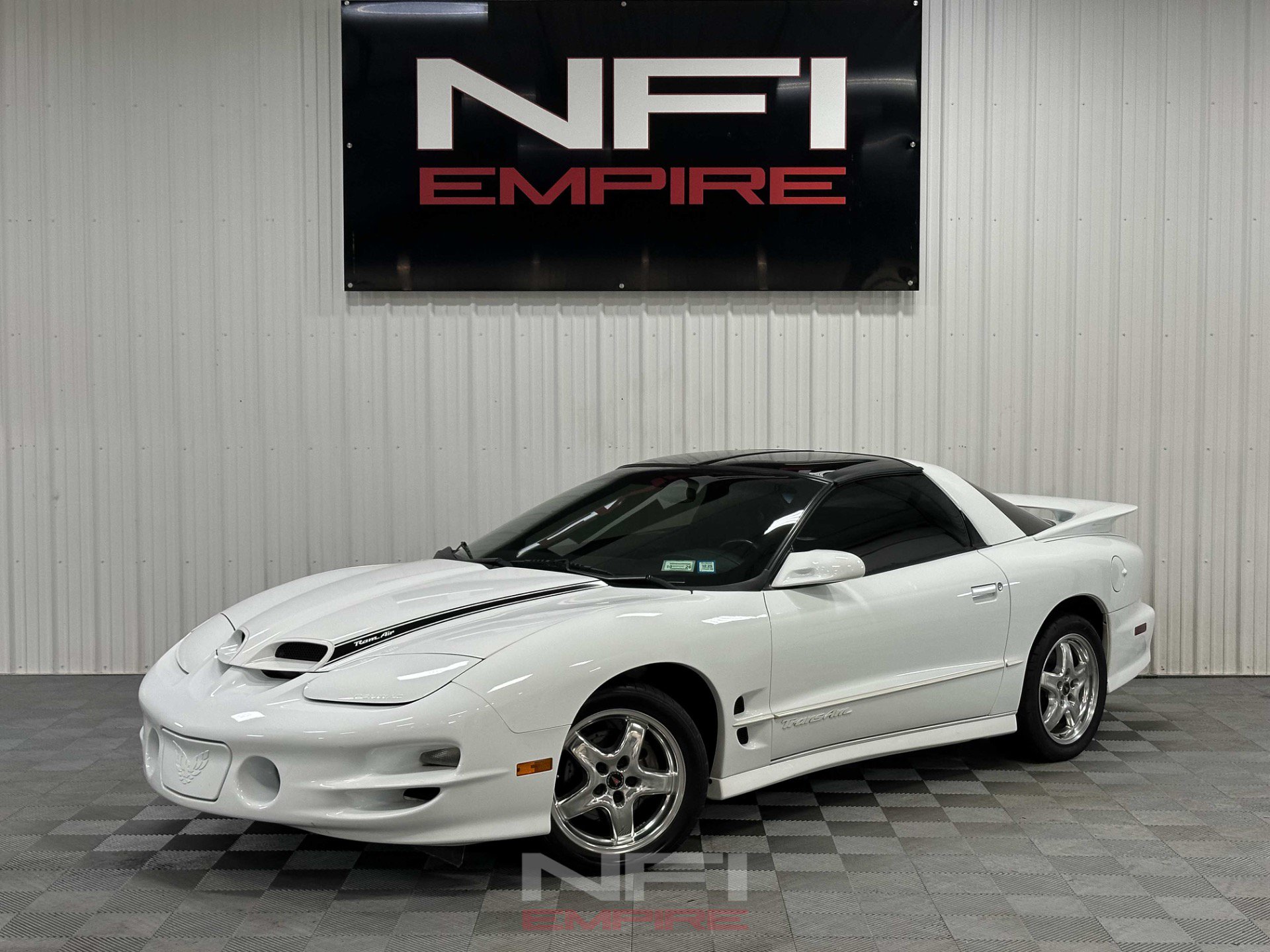 Used 2002 Pontiac Firebird Formula RWD image 1