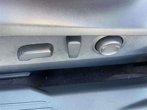 Used 2022 Subaru Outback Limited image 14