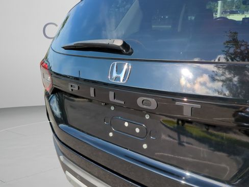 Used 2024 Honda Pilot EX-L image 32