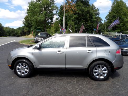 Used 2008 Lincoln MKX FWD image 4