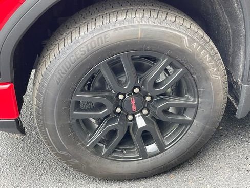 New 2025 GMC Sierra 1500 Elevation image 25