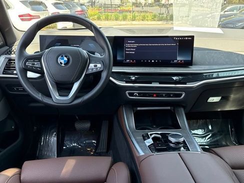 Used 2026 BMW X5 xDrive50e w/ Premium Package AWD/4WD image 32