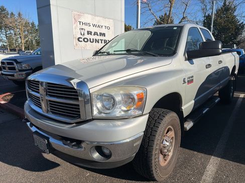 Used 2009 Dodge Ram 2500 Truck SLT w/ Popular Equipment Group image 3