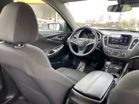 Used 2023 Chevrolet Malibu LT image 33