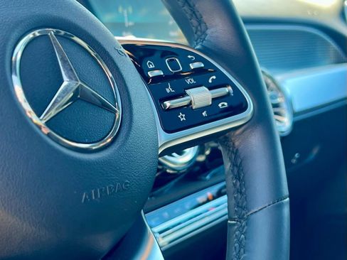 Certified 2023 Mercedes-Benz GLB 250 4MATIC image 23