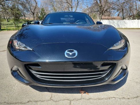 Used 2019 MAZDA MX-5 Miata Sport image 2