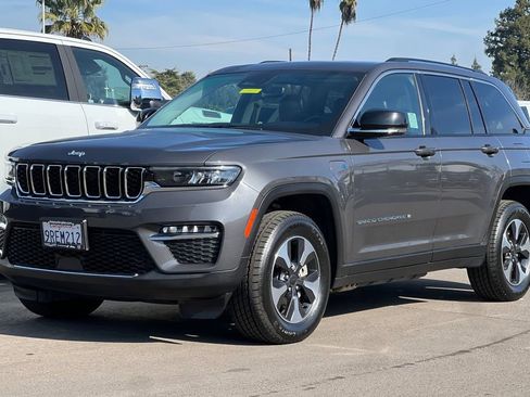 Used 2024 Jeep Grand Cherokee Limited 4xe image 8