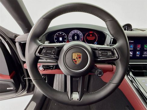 Used 2024 Porsche Panamera 4 image 15