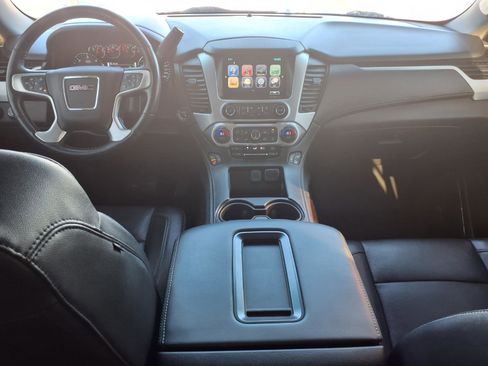 Used 2020 GMC Yukon XL SLT w/ Premium Edition image 14