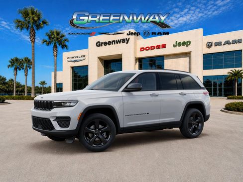 New 2025 Jeep Grand Cherokee Altitude RWD image 2