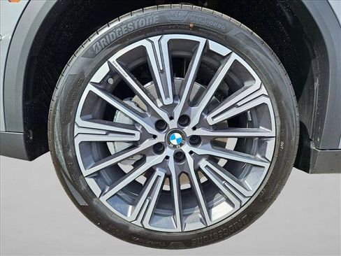 New 2026 BMW X2 xDrive28i w/ Convenience Package image 10