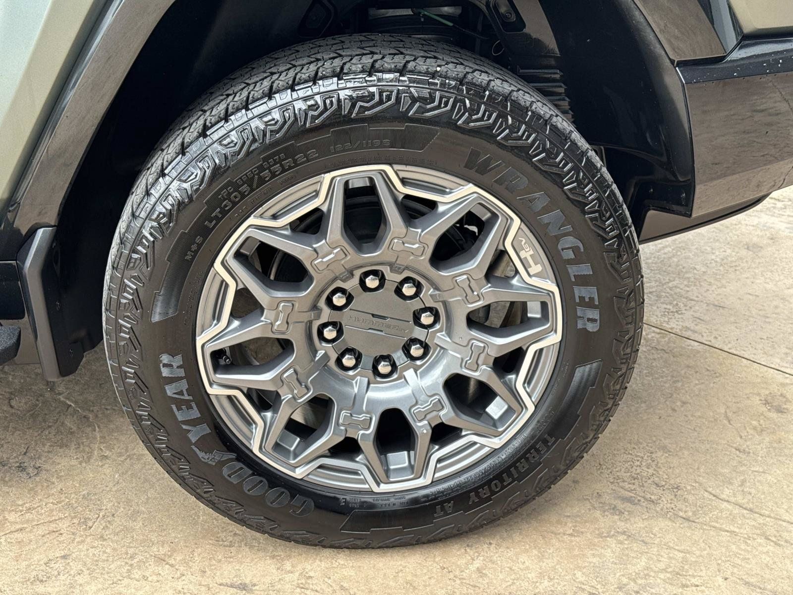 Used 2024 GMC Hummer EV 3X AWD/4WD image 21