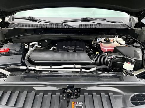 Certified 2022 Chevrolet Silverado 1500 LT AWD/4WD image 24