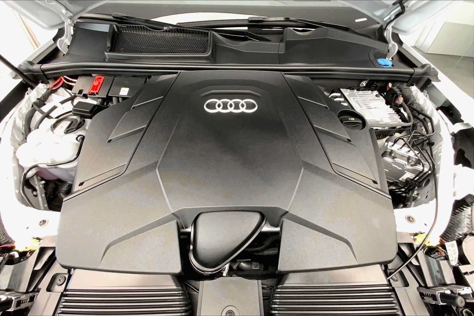 Used 2024 Audi Q7 3.0T Prestige AWD/4WD image 29