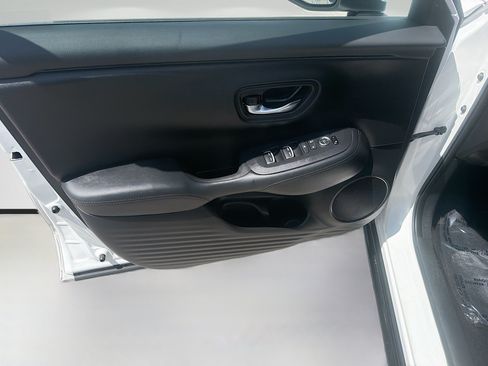 Used 2024 Honda HR-V EX-L image 19