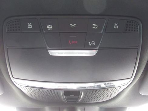 Used 2022 Mercedes-Benz GLC 300 4MATIC image 28