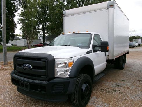Used 2015 Ford F450 XL w/ Power Equipment Group image 2
