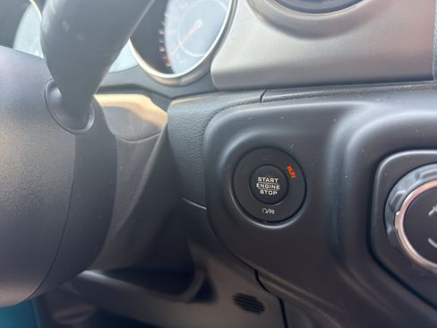 Used 2020 Jeep Wrangler Unlimited Sport S AWD/4WD image 31