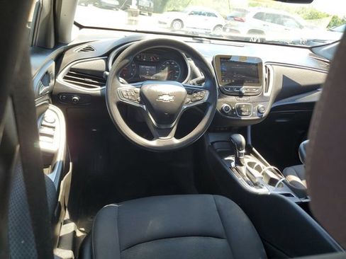 Used 2024 Chevrolet Malibu LS w/ Driver Confidence Package FWD image 11