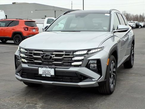 Used 2025 Hyundai Tucson Limited image 2