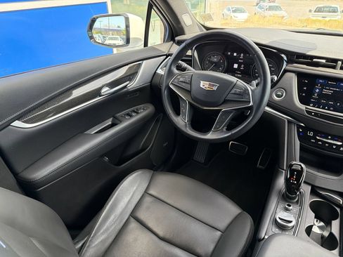 Used 2024 Cadillac XT5 Sportv w/ Technology Package AWD/4WD image 12