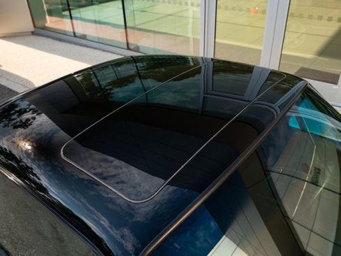 Used 1996 Porsche 911 Carrera Coupe image 17